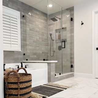 Small Bathroom / Washroom Design / Decoration (#77761)