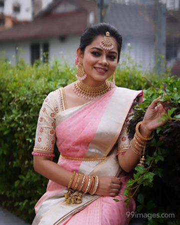 Anitha Sampath (Bigg Boss) Latest Hot HD Photos / Wallpapers (1080p) (Instagram / Facebook)