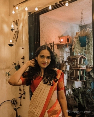 Ayesha Kaduskar Latest Hot HD Photos / Wallpapers (1080p) (Instagram / Facebook)
