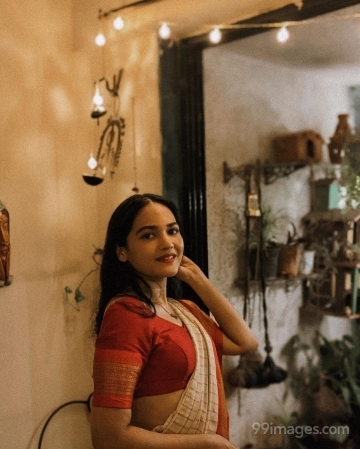 Ayesha Kaduskar Latest Hot HD Photos / Wallpapers (1080p) (Instagram / Facebook)