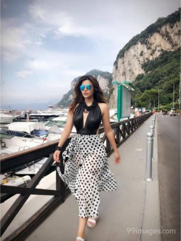 Shama Sikander  Hot HD Photos & Wallpapers for mobile Download, WhatsApp DP (1080p)