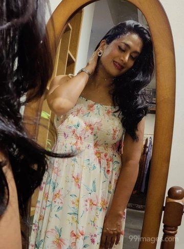 Shwetha Srivatsav Hot HD Photos & Wallpapers for mobile Download (Android/iPhone) (1080p)