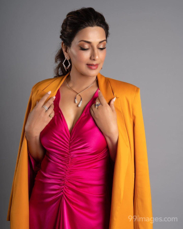 Sonali Bendre Hot HD Photos & Wallpapers for mobile Download, WhatsApp DP (1080p)