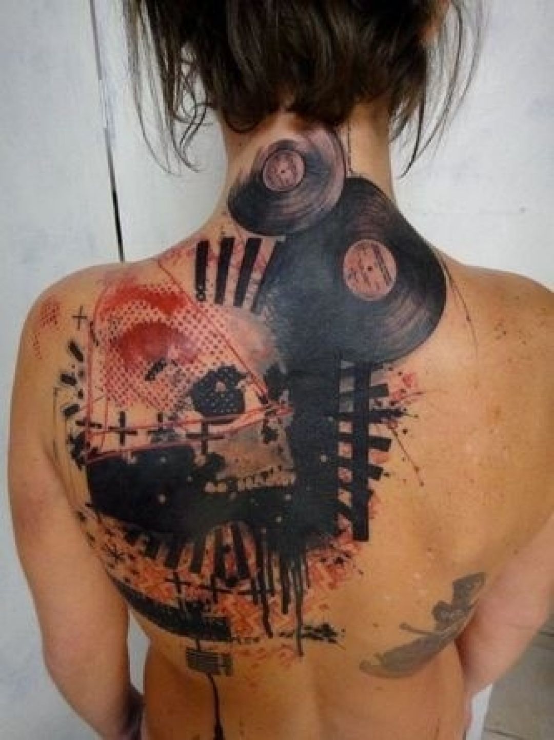 ✓[100+] Black & Red Skull Back Tattoo Design (png / jpg) (2023)