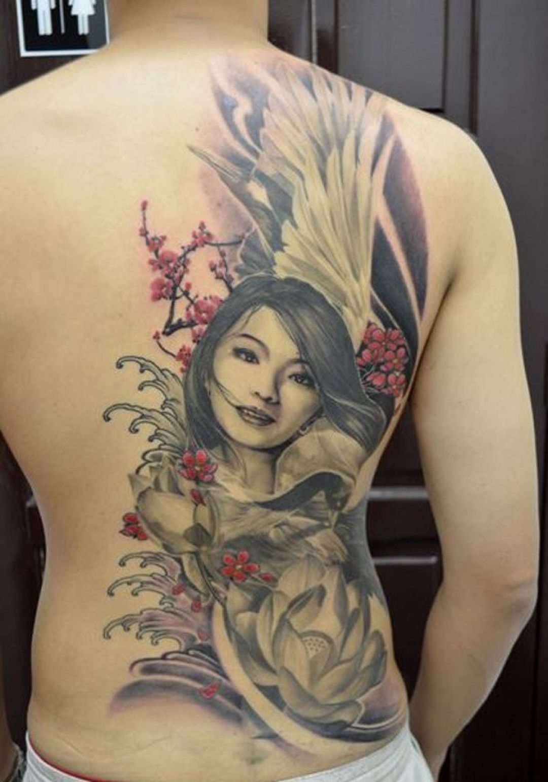 ✓[100+] Lotus Flower Back Tattoo Design For Women (female) (png / jpg)  (2023)