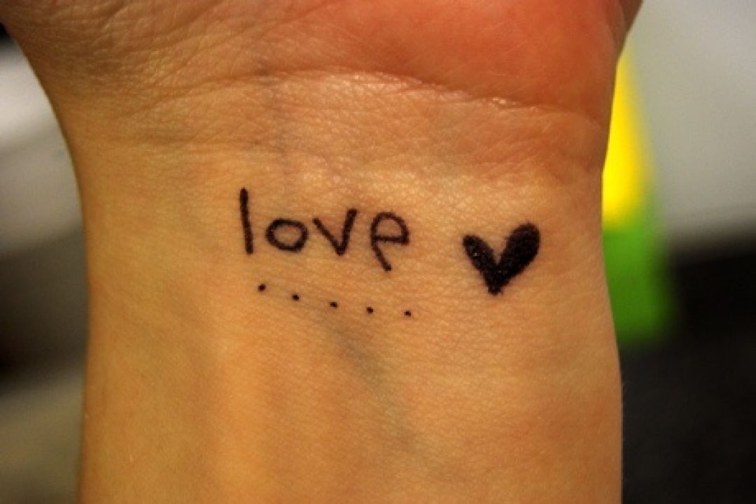 ✓[100+] Ink Black Love Wrist Tattoo Design (png / jpg) (2023)