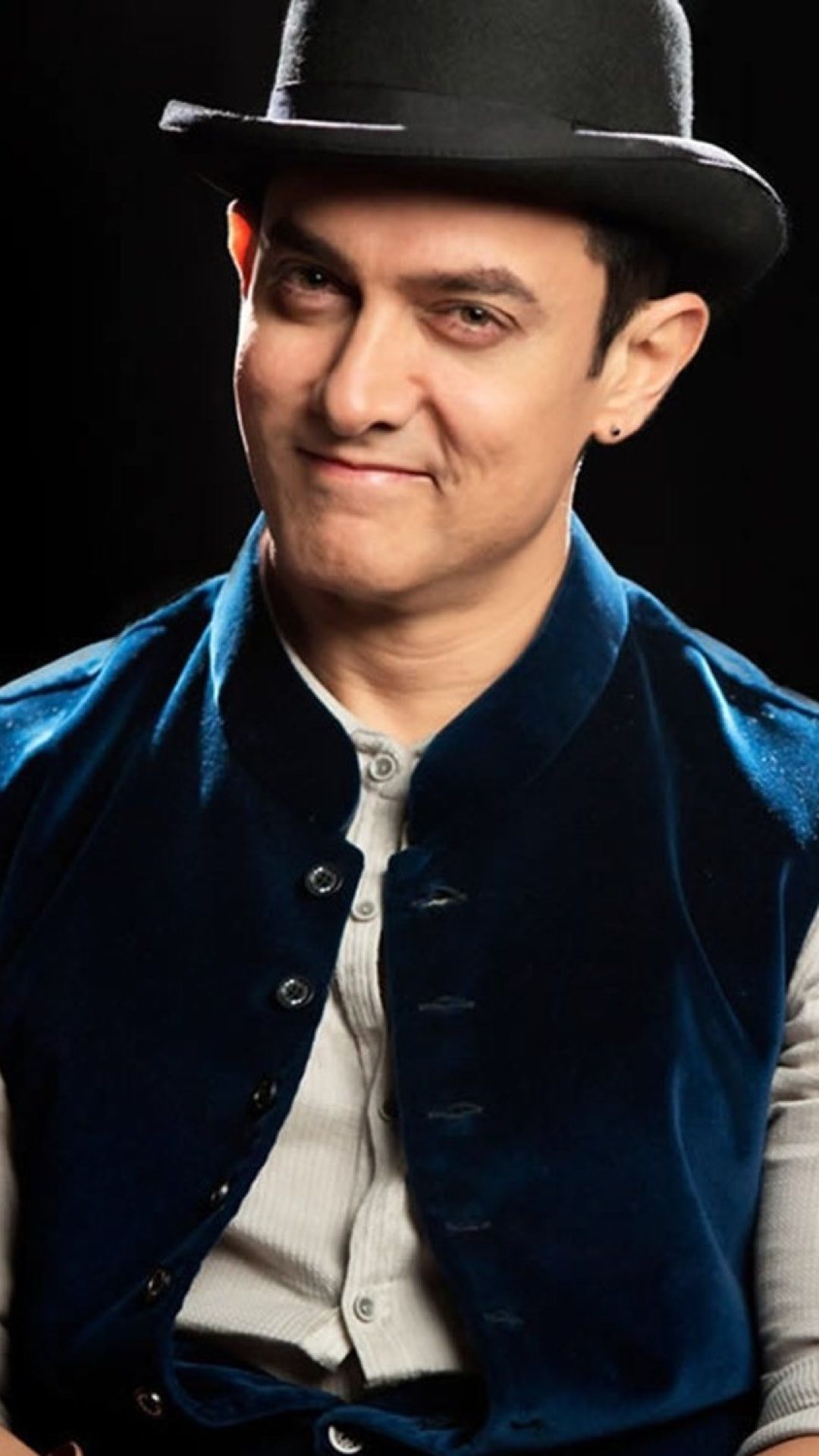 ✓[185+] Aamir Khan in Dhoom wallpaper - Android / iPhone HD Wallpaper  Background Download (png / jpg) (2023)