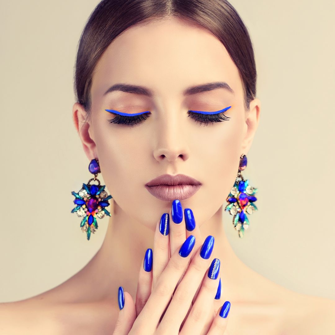 ✓[122195+] Painted Nails Simple Background Makeup Model Women Face -  Android / iPhone HD Wallpaper Background Download (png / jpg) (2023)