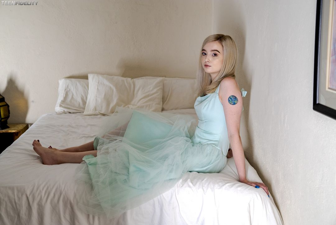 ✓[122195+] Painted Nails Looking At Viewer Lexi Lore In Bed Teen Fidelity  Nose Rings Pornfidelity Network Blonde Women Feet Tattoo - Android / iPhone HD  Wallpaper Background Download (png / jpg) (2023)